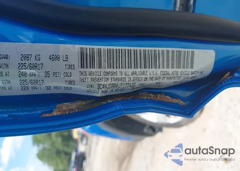 2018 Jeep Compass Latitude 4X4 from USA, damaged, VIN 3C4NJDBB0JT177435